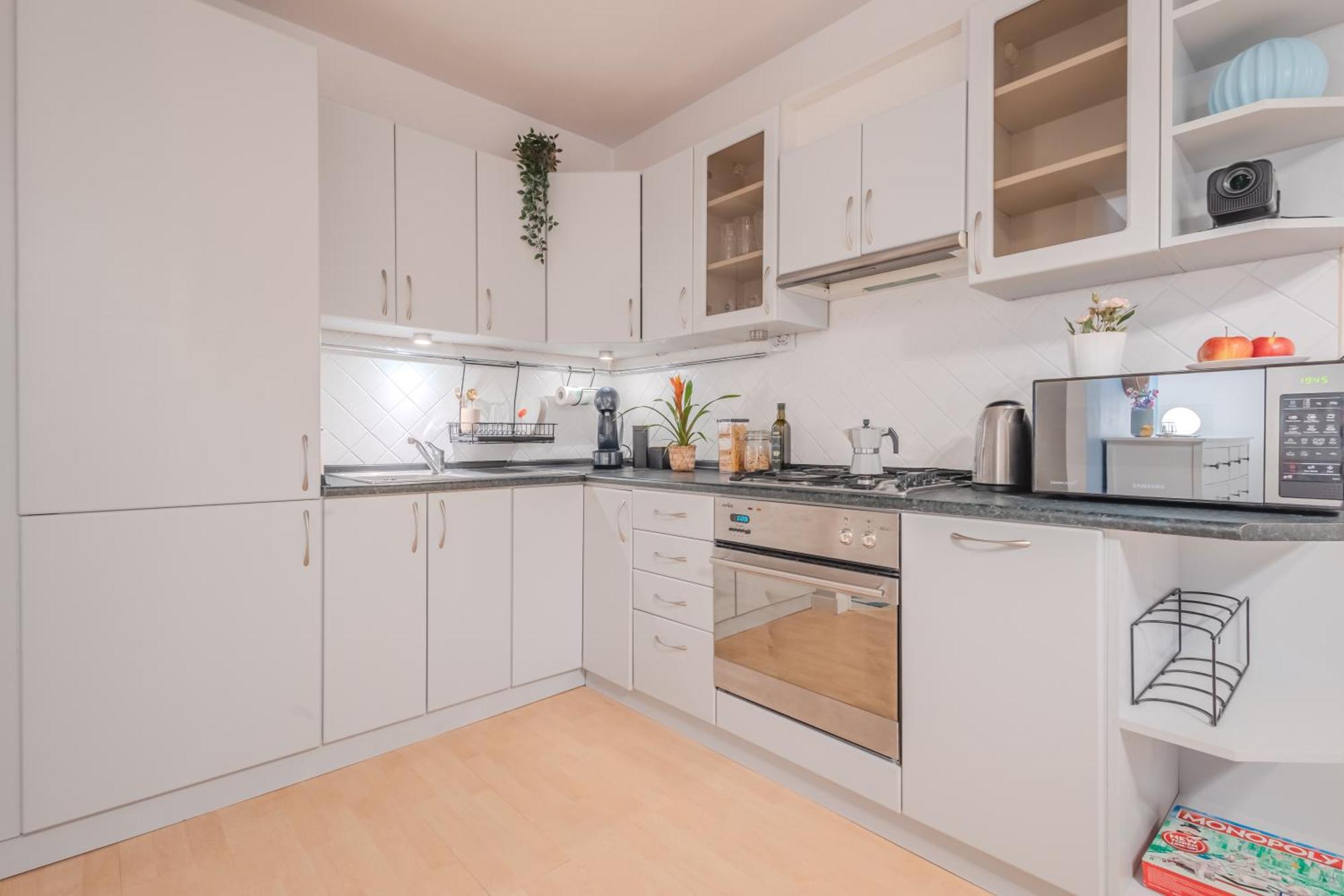Апартаменты Rezydencja Filmowa- Wygodny Apartament 10 Min Od Lotniska I Centrum Варшава Экстерьер фото